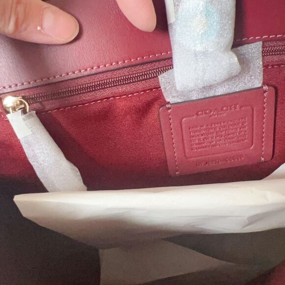 Coach City Tote Bag In Signature Canvas With Varsity Motif - Picture 5 of 8